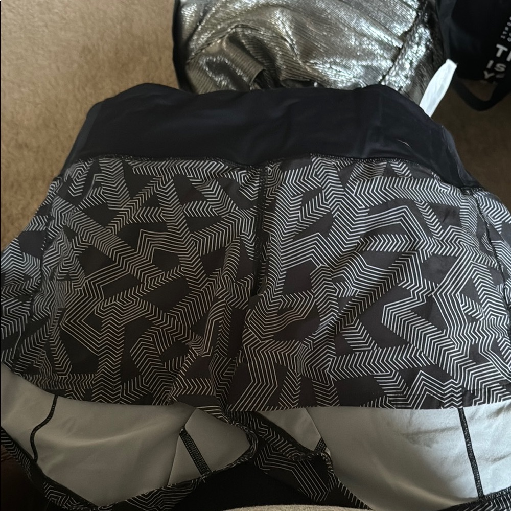 Lululemon Athletica Silver Gray Mini Bubble Shorts